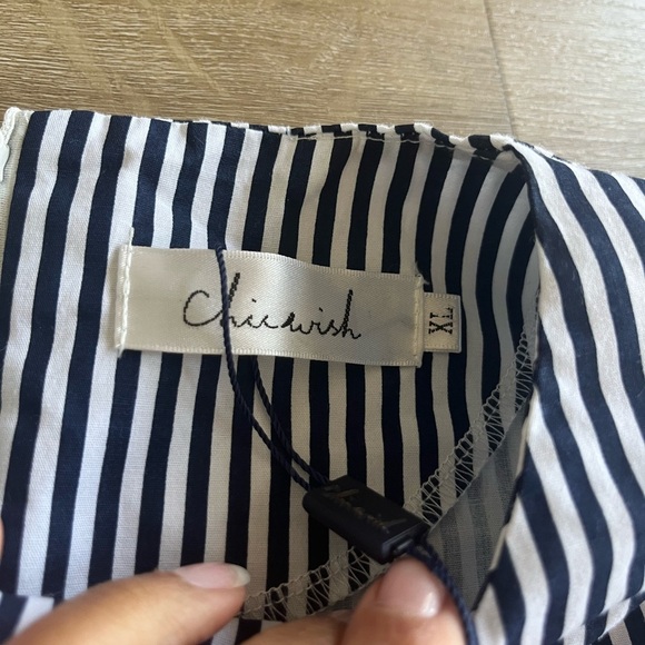 NWT ChicWish Top Blouse Stripes Charisma Bell
Sleeves White Blue SZ XL - Picture 3 of 9